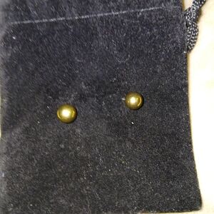 Elevate Your Everyday Style with Classic Gold Ball Stud Earrings